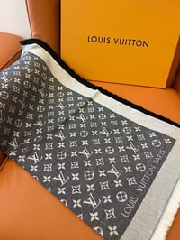 Image 21 of LV15 Scarf