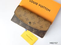 Image 13 of Lou long wallets (click to browse)