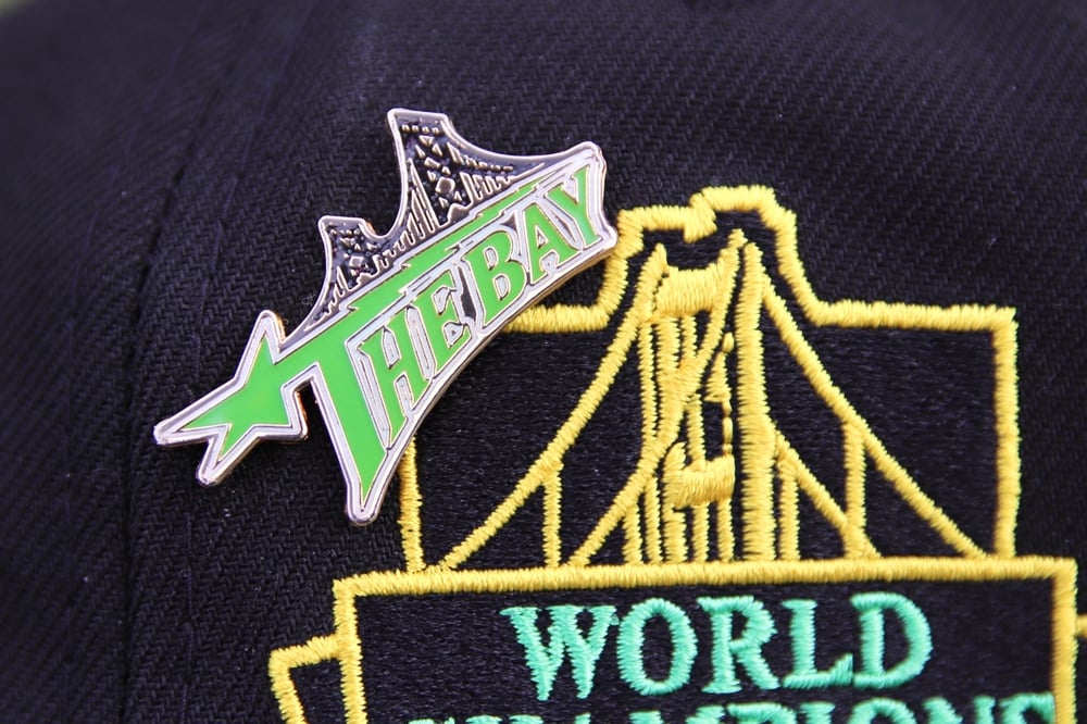 Image of 2000 All Star Pin - Light Green/Gold