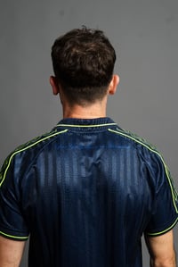 Image 2 of Geansaí Peile