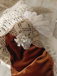 Image 2 of Photo prop | Newborn photo session bodysuit | Clementine | rusty brown