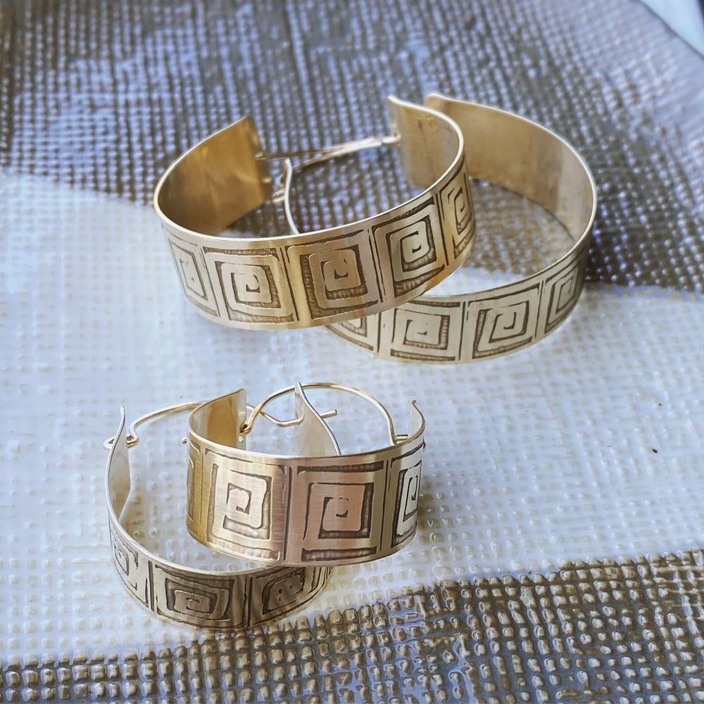 Image of Square Spiral Hoops