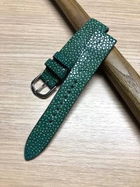 Image 3 of Green Stingray Classic Watch Strap