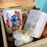 Image 1 of Mug Stitch. Vendu à l'unité ou à intégrer dans un lot de 3 (36€ les 3)