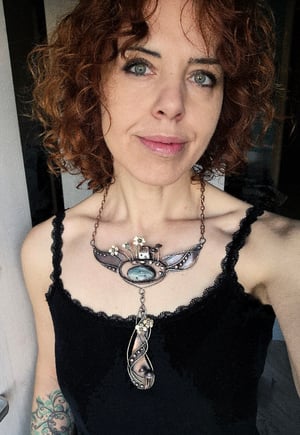 Cozy house necklace 