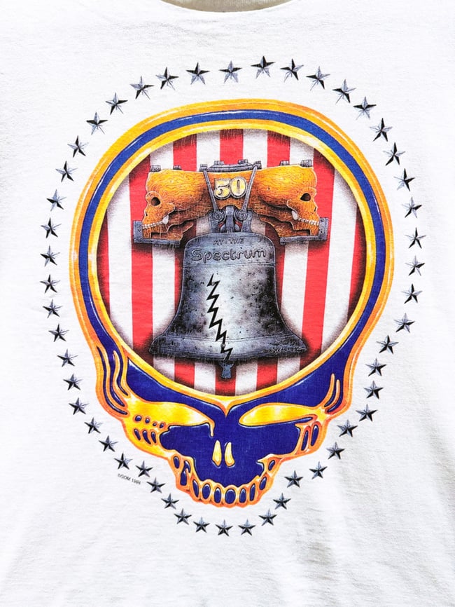 Grateful Dead 1994 Philadelphia Spectrum T-Shirt -- Size L
