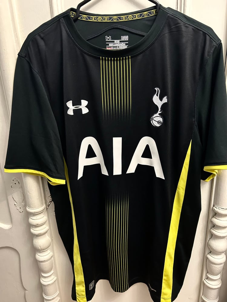 Image of Tottenham Hotspur “ERIKSEN 23” 2014/15 Away Shirt (L)