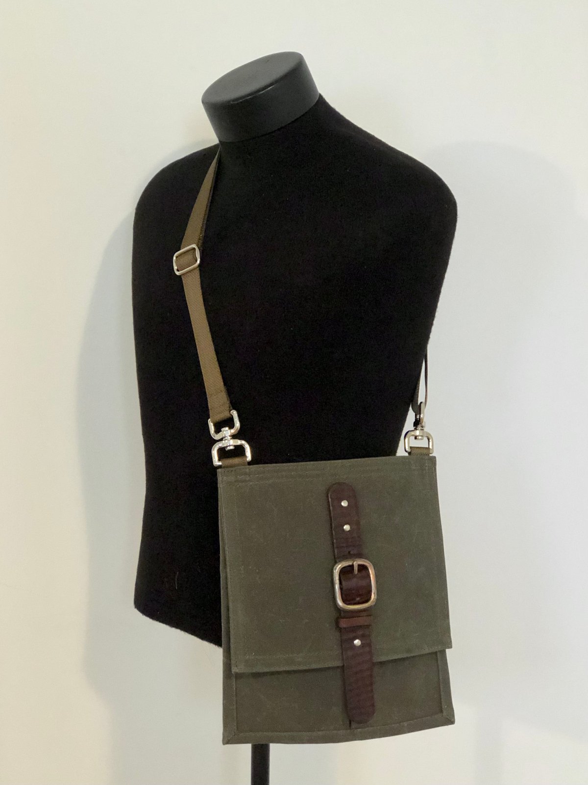 Women’s Crossbody Bag | CROSSTOWN | Brown Martexin Original Wax Duck Shoulder Bag
