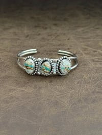 3 Stone Royston Ribbon Cuff