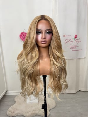 Image of Rita with clip in extensions (pre order)