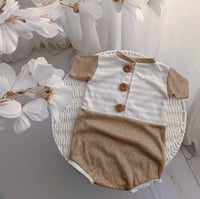 Image 1 of Photography bodysuit Noah • beige • 12 months