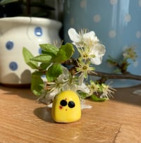 Image 8 of Mini Egg Guy Small (Pink or Yellow) Standing Decoration (seconds)