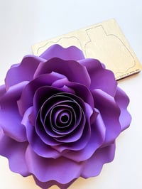 Image 1 of Large Wallflower Die # 221