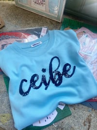 Image 1 of Camiseta bordada a man. Ceibe azul. Talla S/M.