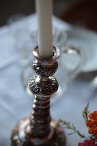 Image 3 of opulenter  Kerzenständer, einflammig, versilbert