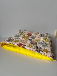 Image 6 of Lazy Daisy Quilted Cosmetic Bag (B Grade)