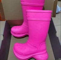 Image 2 of PINK CRU SET