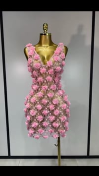 Image 3 of Pink roses 🌸
