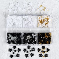 Image 2 of 6 GRIDS RESINE PETAL FLOWERS