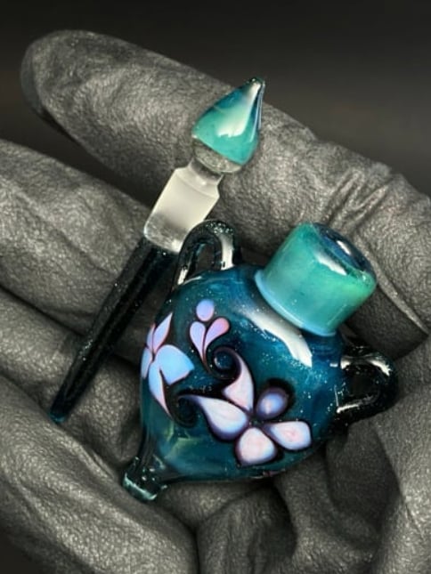 Stardust Floral Perfume Bottle Image 5