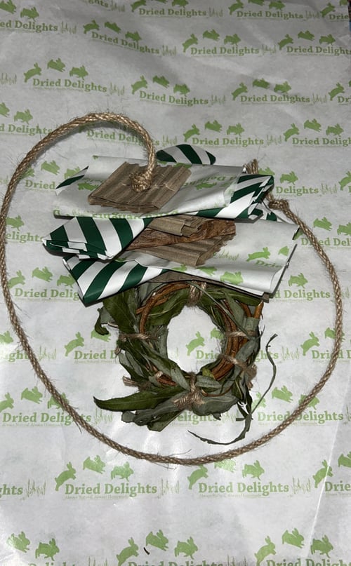 Image of Dried Delights Recycled Enrichment Toy (and make your own option)