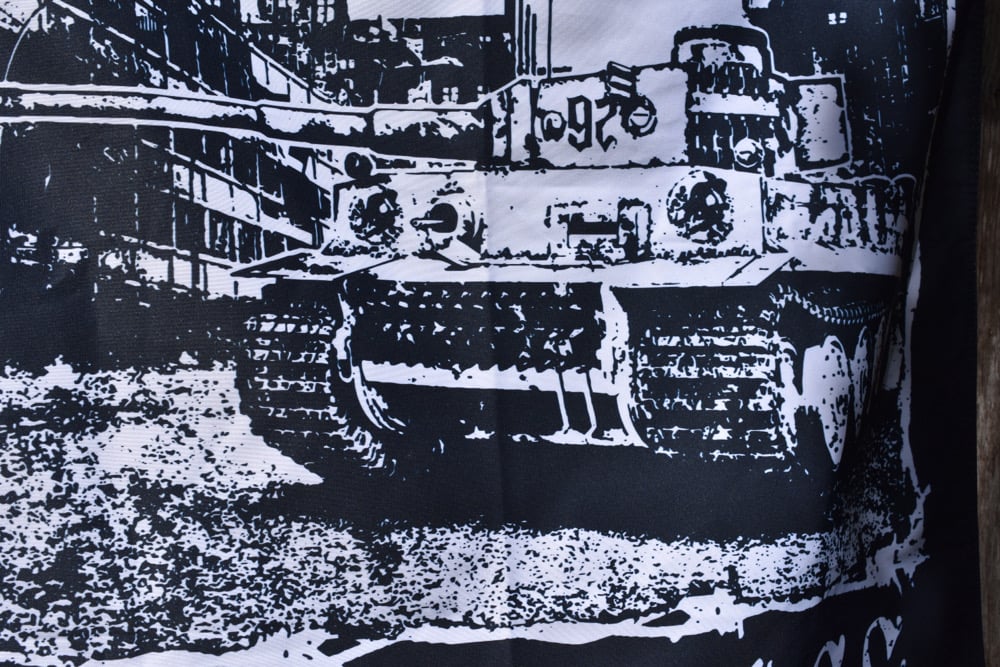 OPWW-RIDE THE TIGER-BANNER