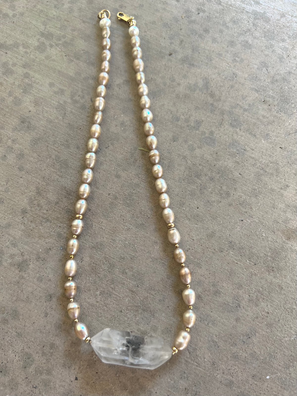 HORIZONS - nude pearls + clear dt quartz