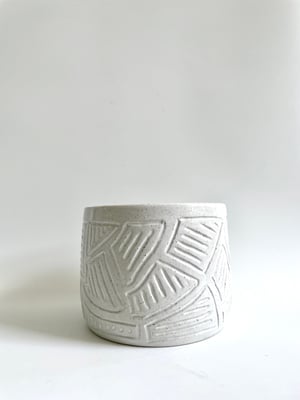 Image of Carved hug mug 