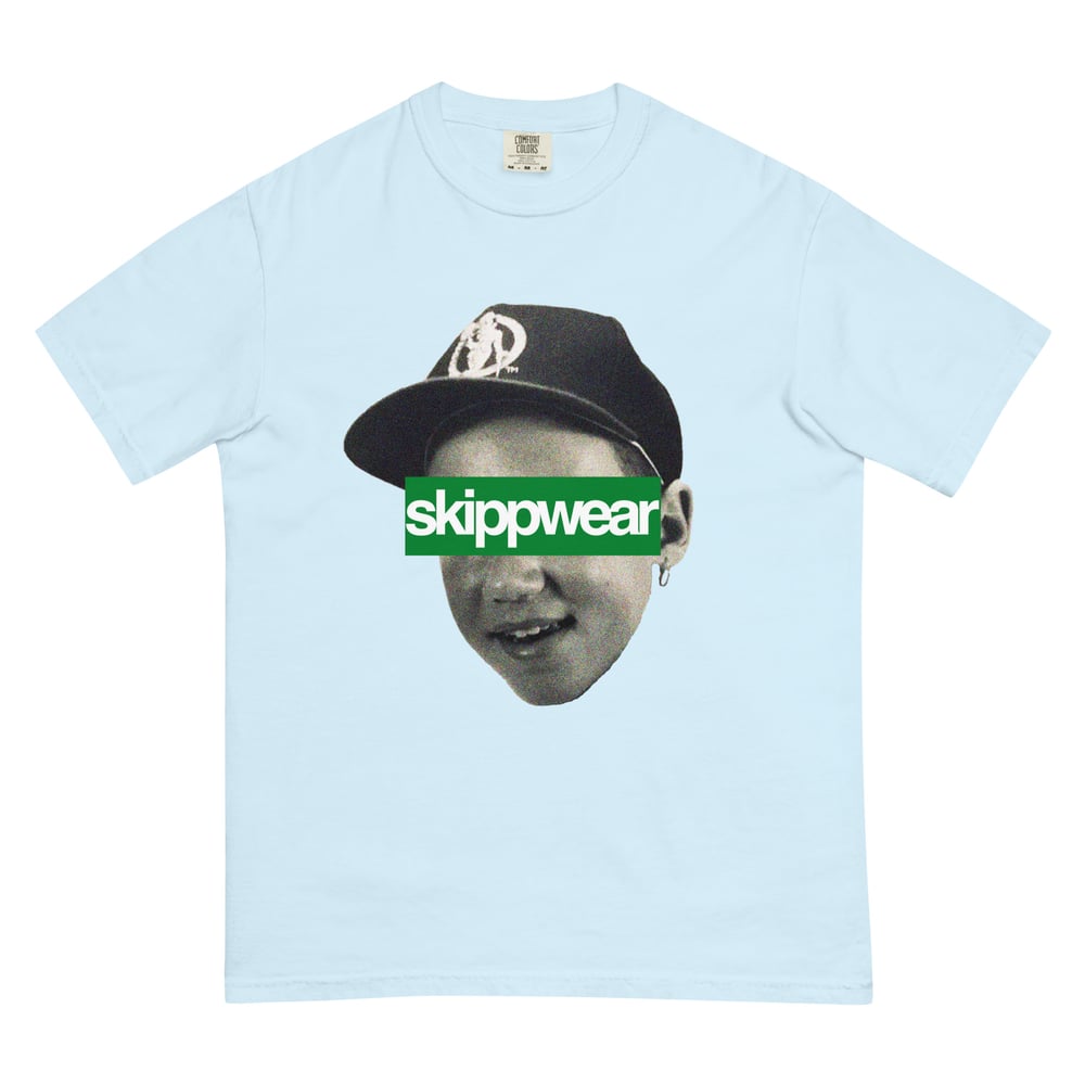 'SKIPPWEAR' T