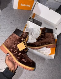 Image 1 of Brown Velvet LV 🐻