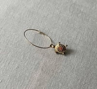 Image 1 of Paire de boucles d oreille Turtle 