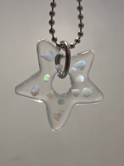Image of 12 opal star