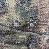 Image 2 of Gemstone Flower Earring