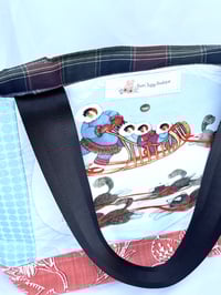 Image 2 of Large Alaska Tote ❤️