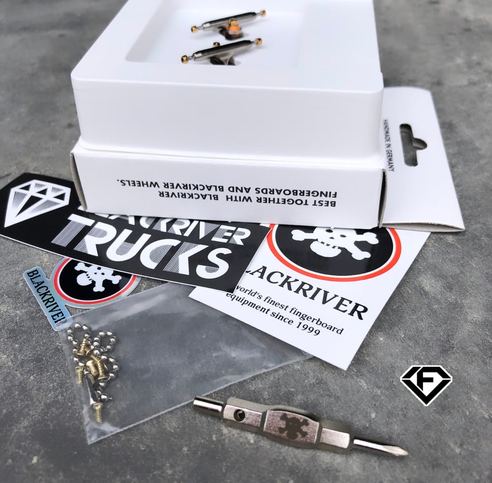 3.0 BLACKRIVER TRUCKS + BRT TOOL (SOLD WITH OR WITHOUT DECK PURCHASE)