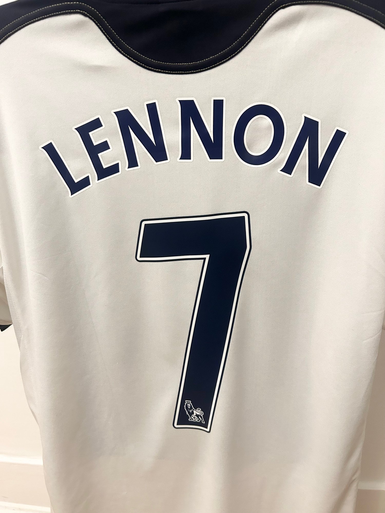 Image of Tottenham Hotspur “LENNON 7” 2010/11 Home Shirt + PL patches (L)