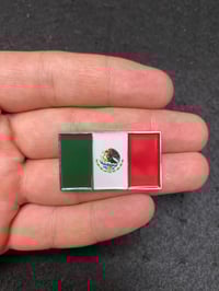 Image 1 of Mexico Flag Enamel Pin
