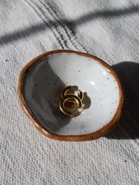 Image 2 of 'QUARTZ' Pinch Pot