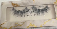Image 2 of Lashes Adilen