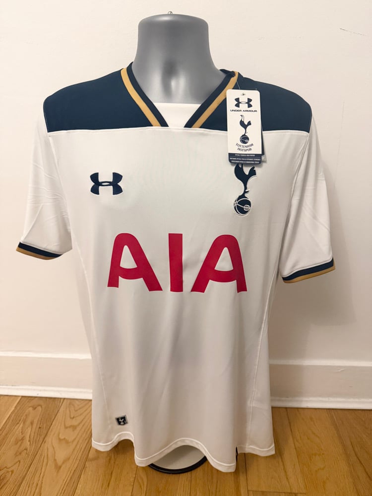 Image of PRE ORDER: NEW Tottenham Hotspur “WALKER 2” 2016/17 Home Shirt + PL patches (L)