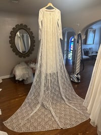 Image 12 of 1960s Dramatic Lace Cape