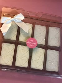 Image 2 of Mr & Mrs wedding gift box with wax burner 