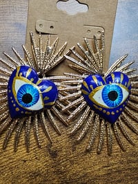 Image 4 of Aretes Artesanal Ojo Azul(handmade)