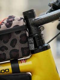 Image 2 of Sacoche top-tube léopard