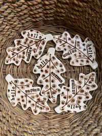 Image 1 of Big Leaf 'hello autumn' decoration