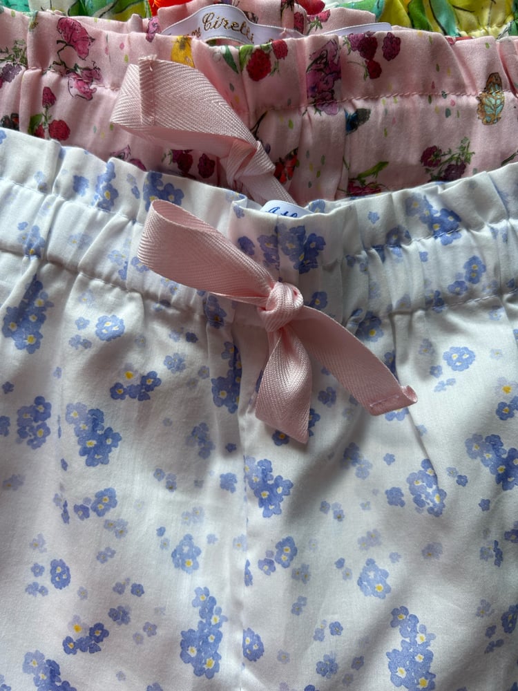 Image of Pyjamas shorts en  coton Prune Cirelli x Villa Atlantida Doux été , Limonade etConter fleure