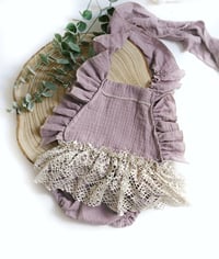 Image 2 of Baby romper for photo shoots | Bianca | age 9-12 months | sitter | dusty purple | fotorequisiten 