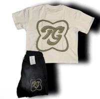 Image 2 of vision on “Earth” short set