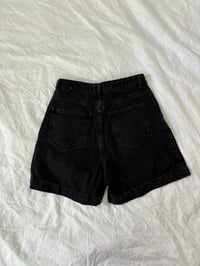 Image 2 of Mango black mom shorts // 36