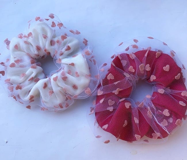 flock of hearts double scrunchie 
